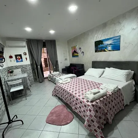 Apartment Housepurgatorio14 Centro Storico Naples
