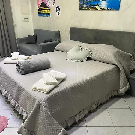 Housepurgatorio14 Centro Storico Appartement